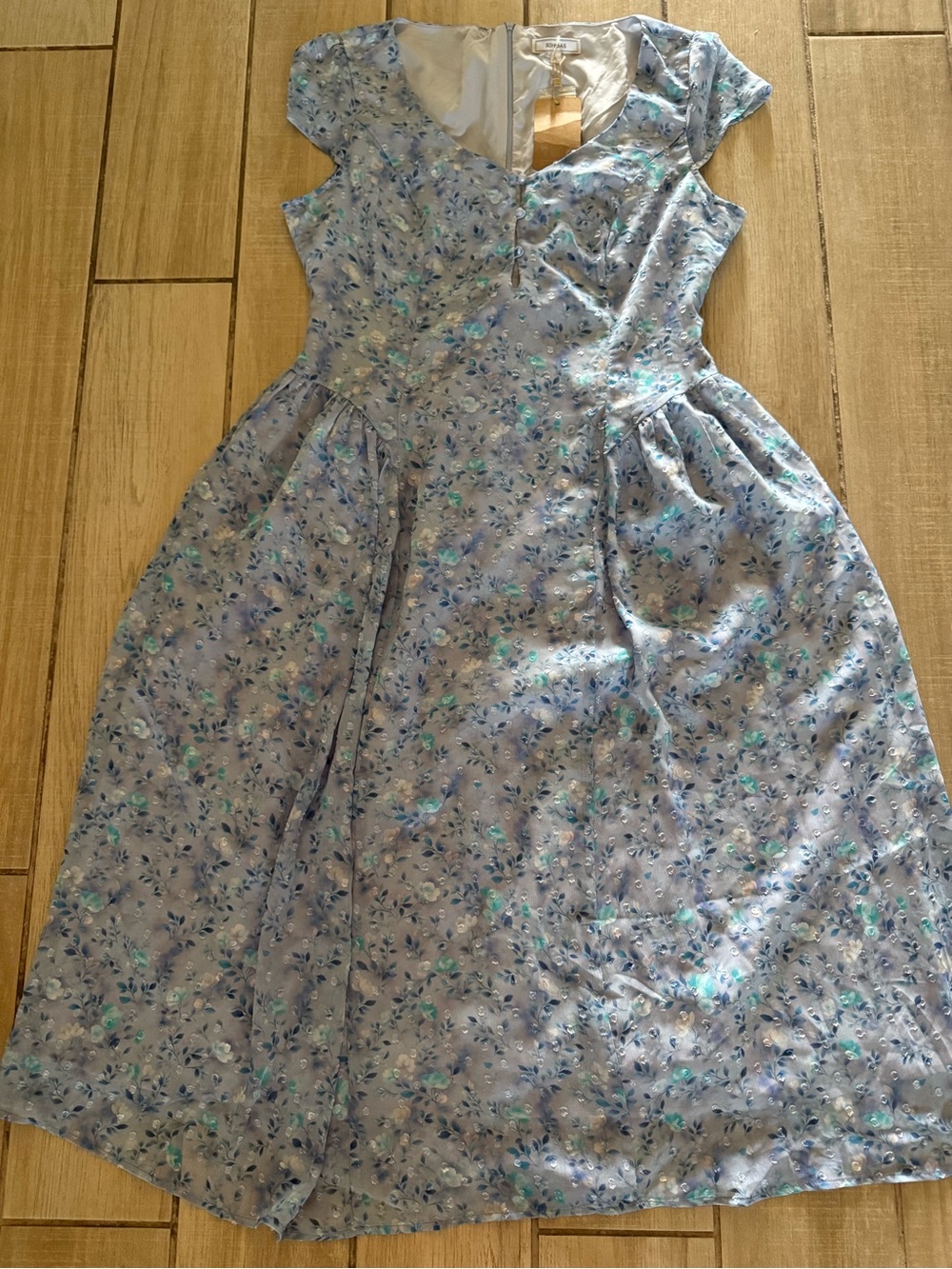 RIHOAS Light Blue Floral Women’s Dress Cap sleeves NWT
